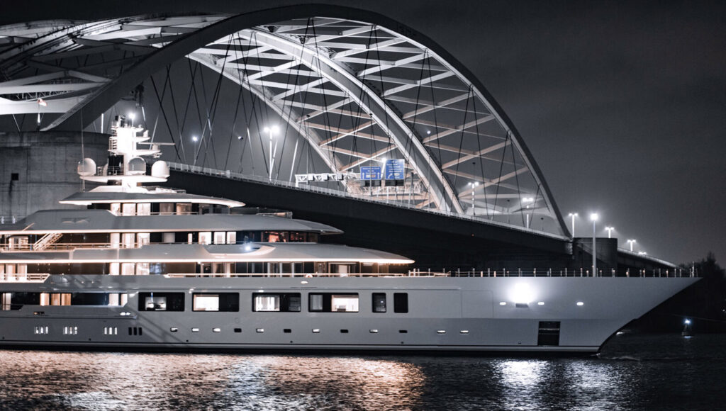 Infinity Yacht
